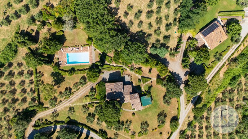 Villa in Cetona