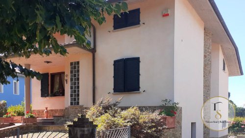 Detached house in Asciano