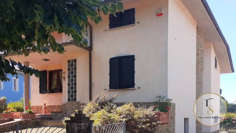 Detached house in Asciano