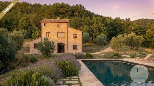 Villa in Parrano