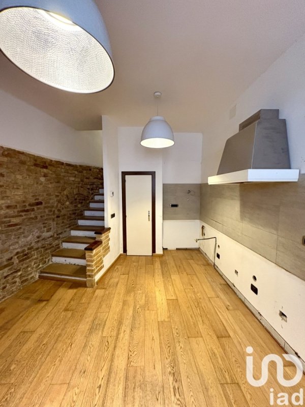 奇维塔诺瓦-马尔凯独栋房屋