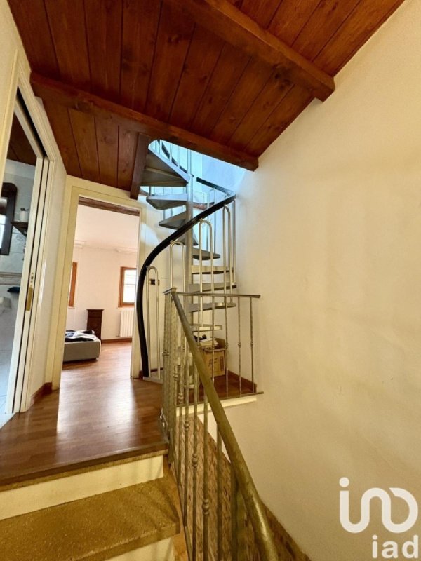 奇维塔诺瓦-马尔凯独栋房屋