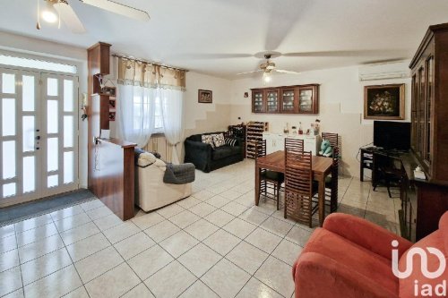 Apartamento em Treia