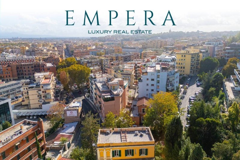 Kommersiell byggnad i Rom