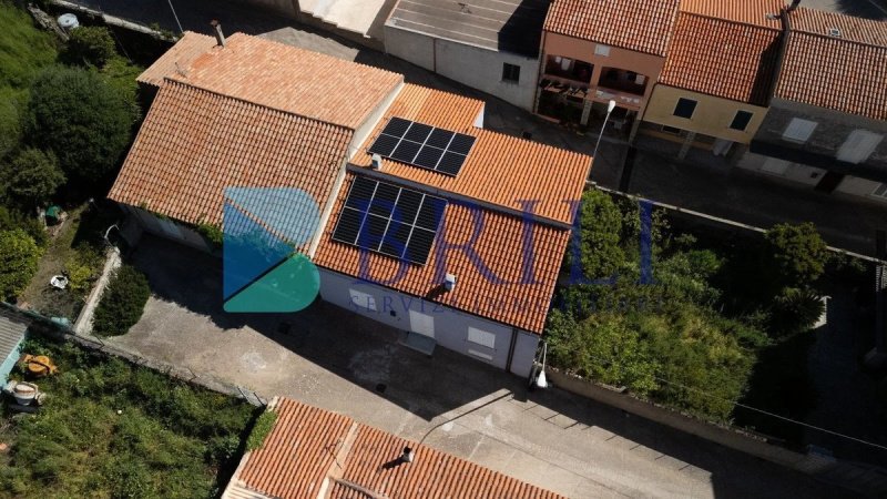 Moradia com terraço em Luras