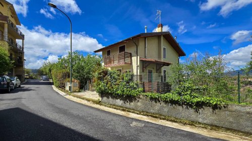 Detached house in Aritzo