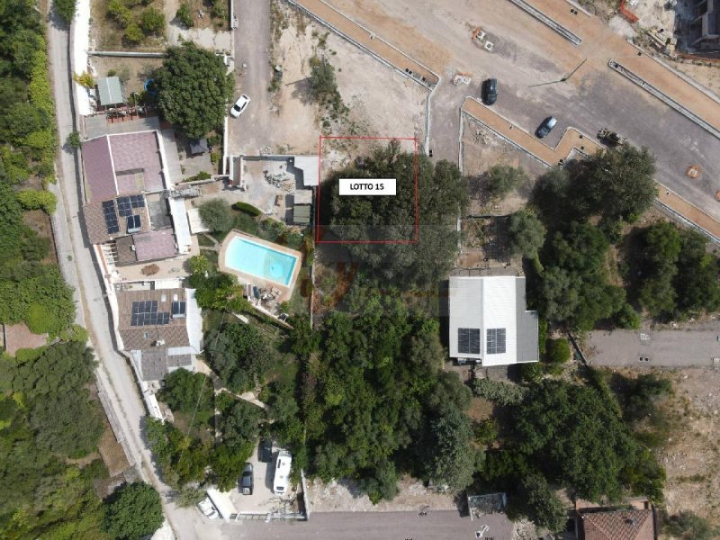 Terreno edificable en Sácer