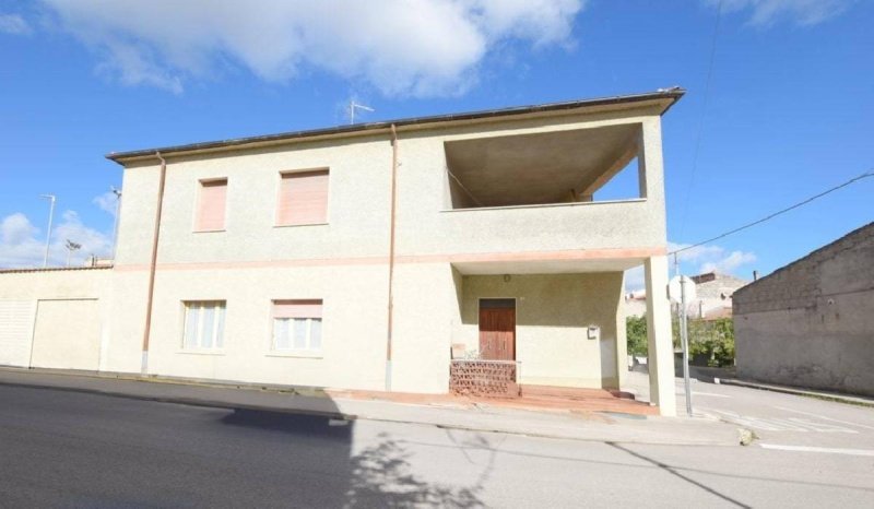 Casa independiente en Ploaghe