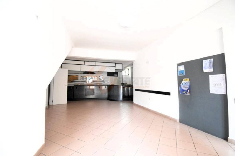 Коммерческая недвижимость в Силиго