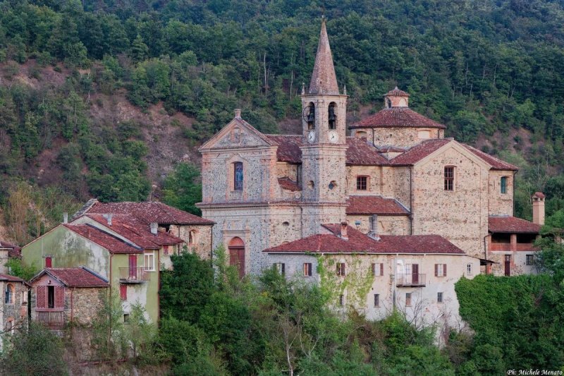 Semi-detached house in Piana Crixia