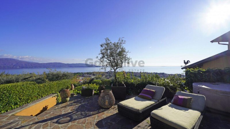 Дом в Тосколано-Мадерно