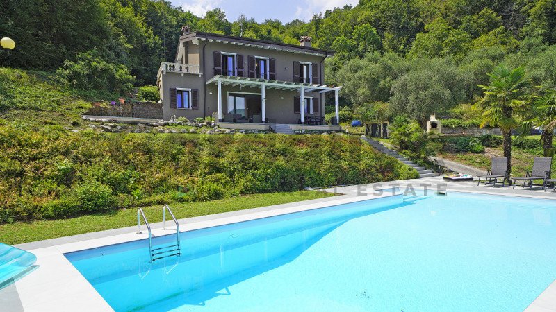 Villa à Salò
