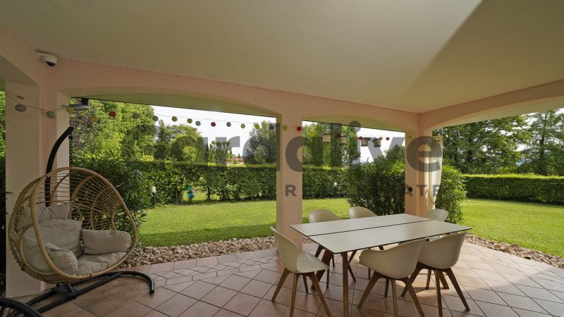 Terraced house in Padenghe sul Garda