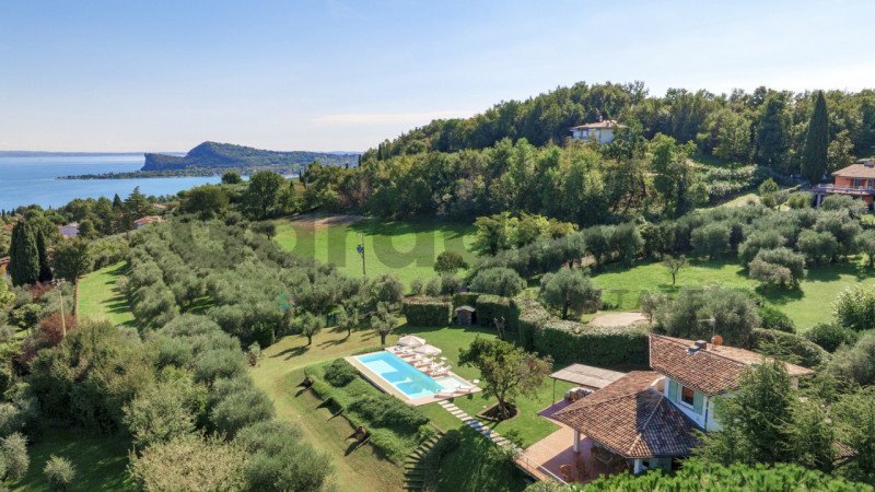 Villa à San Felice del Benaco