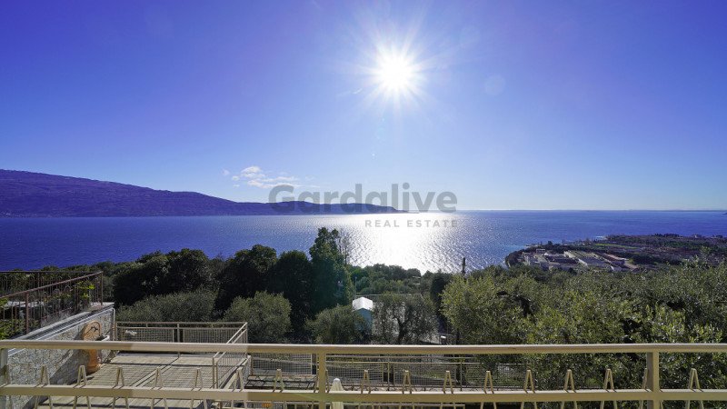 Дом в Тосколано-Мадерно