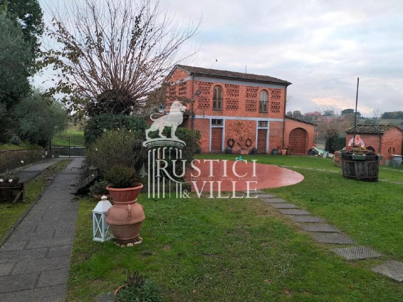 Azienda agricola a Montecarlo