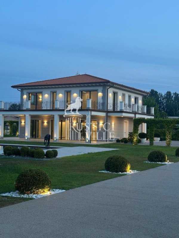 Villa in Forte dei Marmi