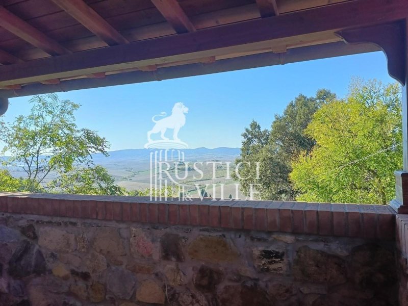 Hus på landet i Pisa