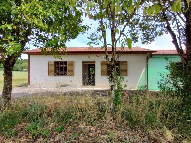 Casa independente em Colfelice