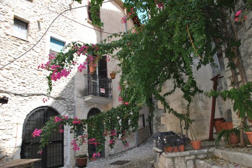 Teto/Chão em Ausonia