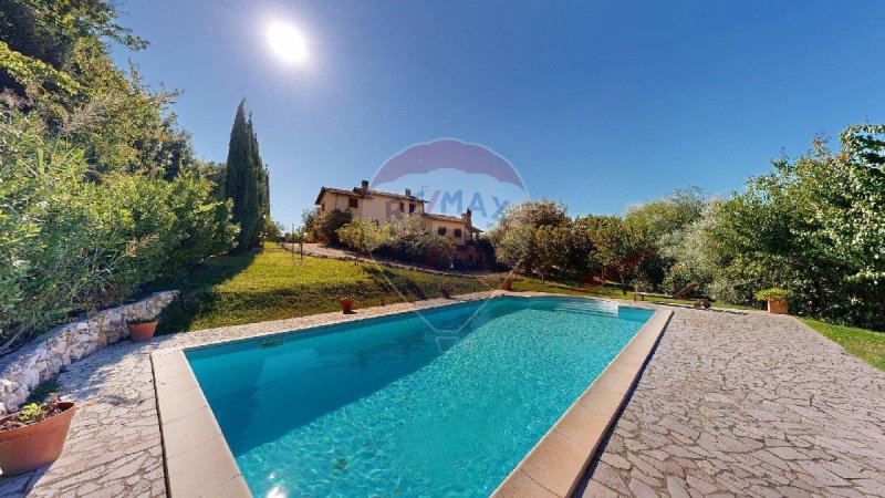 Moradia em Calvi dell'Umbria