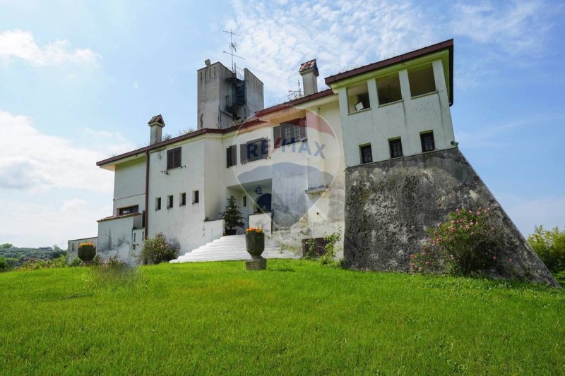 Villa en Guidonia Montecelio