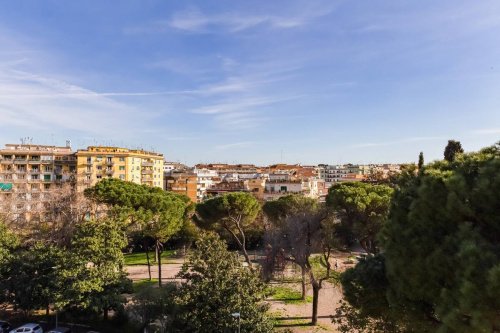 Чердак в Rome