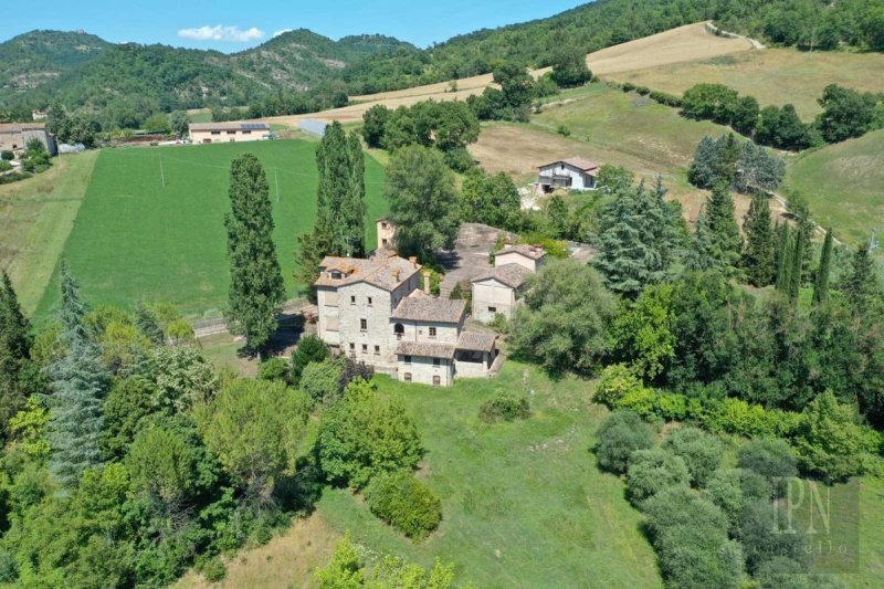 Casa di campagna a Montone