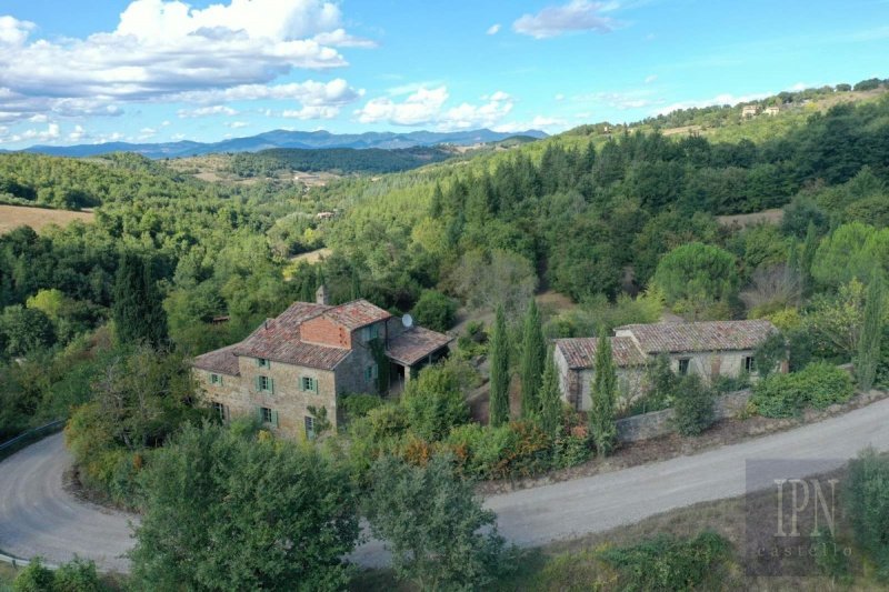 Casolare a Monte Santa Maria Tiberina