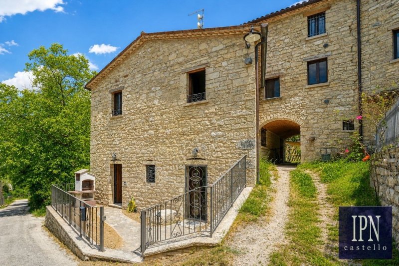 Historisch appartement in Piobbico