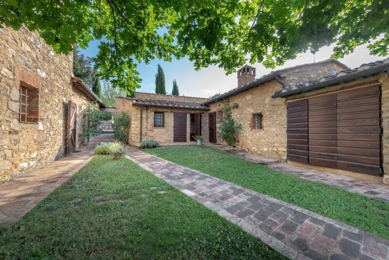 Country house in Casole d'Elsa