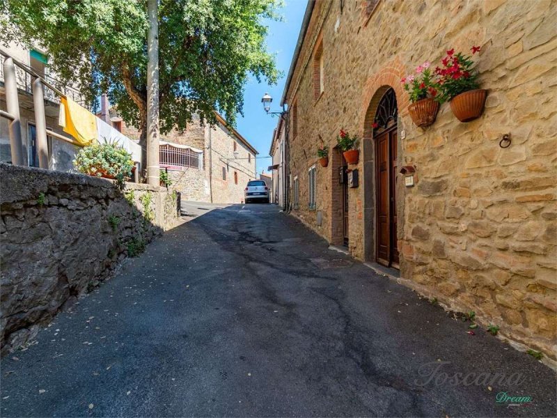 Квартира в Кастильоне-делла-Пеская