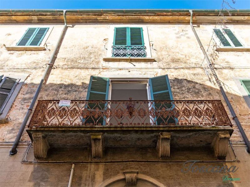 Zakelijk onroerend goed in Massa Marittima