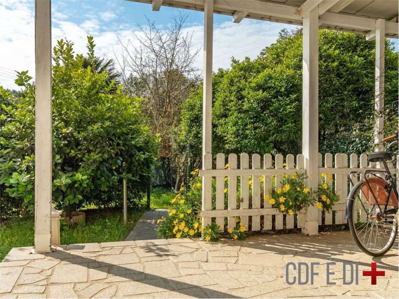 Moradia com terraço em Campo nell'Elba