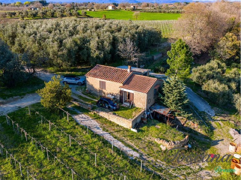 Casa indipendente a Pitigliano