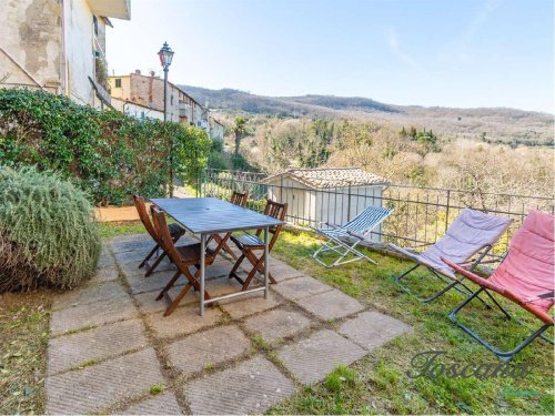 Apartment in Castelnuovo di Val di Cecina
