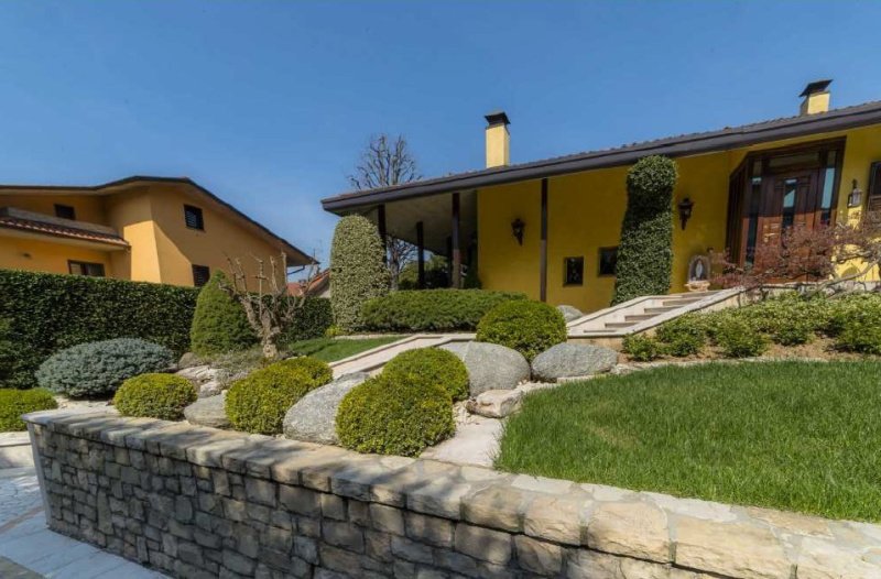 Villa in Brembate di Sopra
