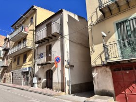 Casa indipendente a Tusa