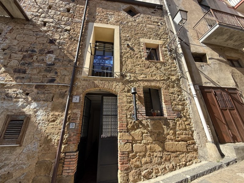 Особняк в Туза