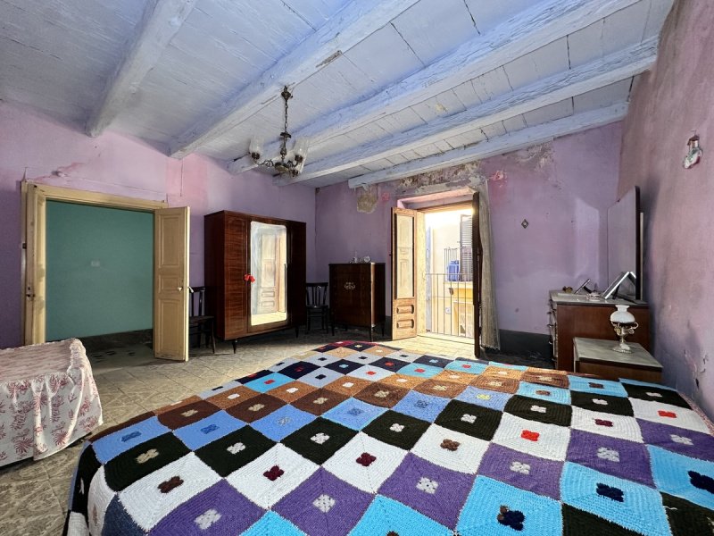 Особняк в Туза