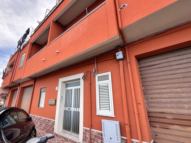 Квартира в Санто-Стефано-ди-Камастра