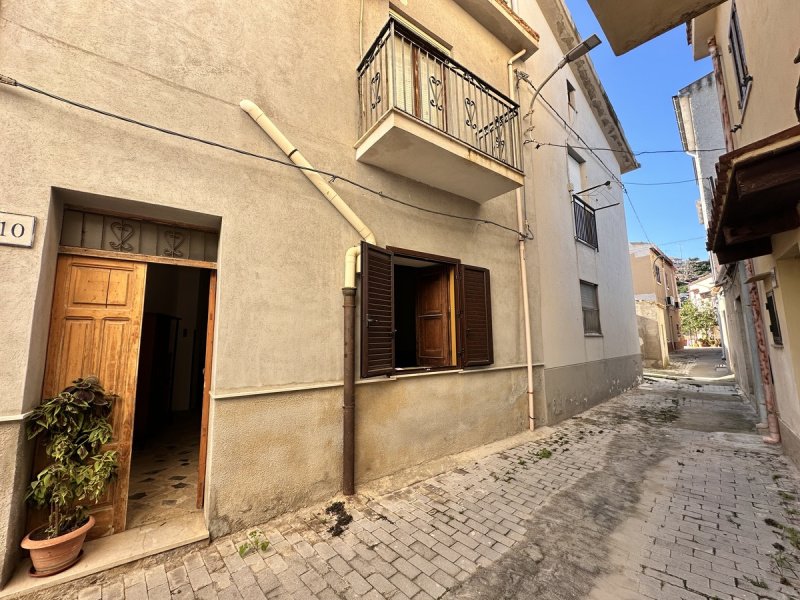 Casa independiente en Tusa