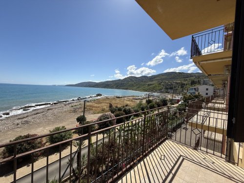 Appartement in Santo Stefano di Camastra
