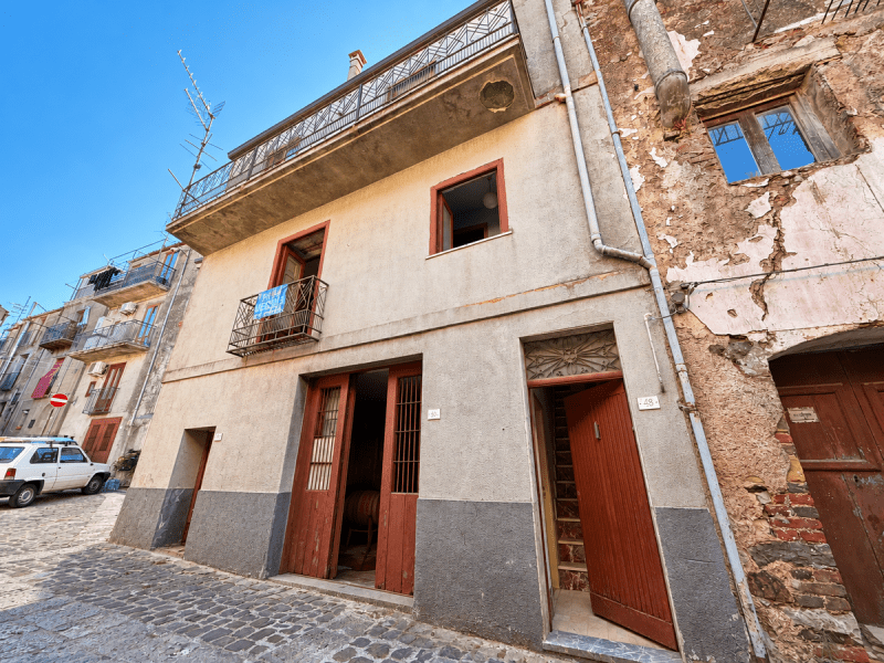 Casa indipendente a San Mauro Castelverde