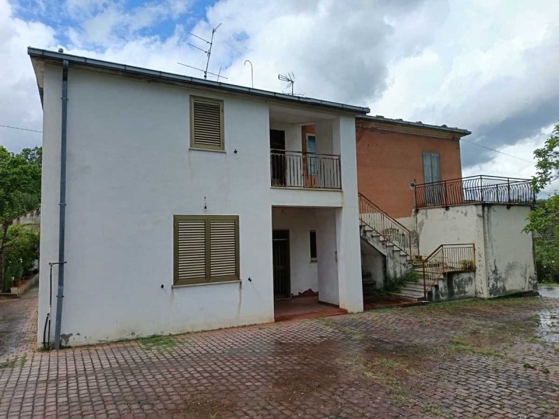 Casa independente em Alanno