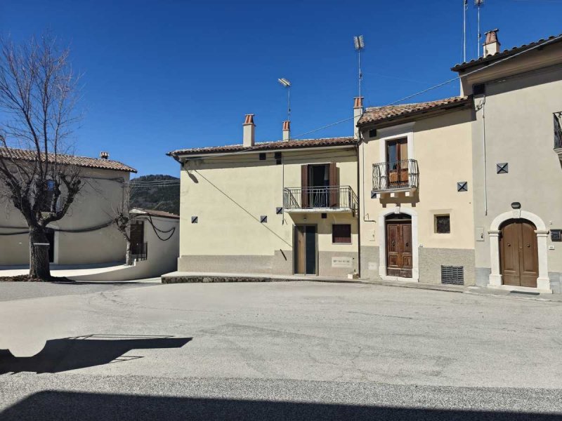 Self-contained apartment in Castelvecchio Calvisio