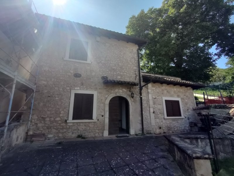 Casa independente em San Demetrio ne' Vestini