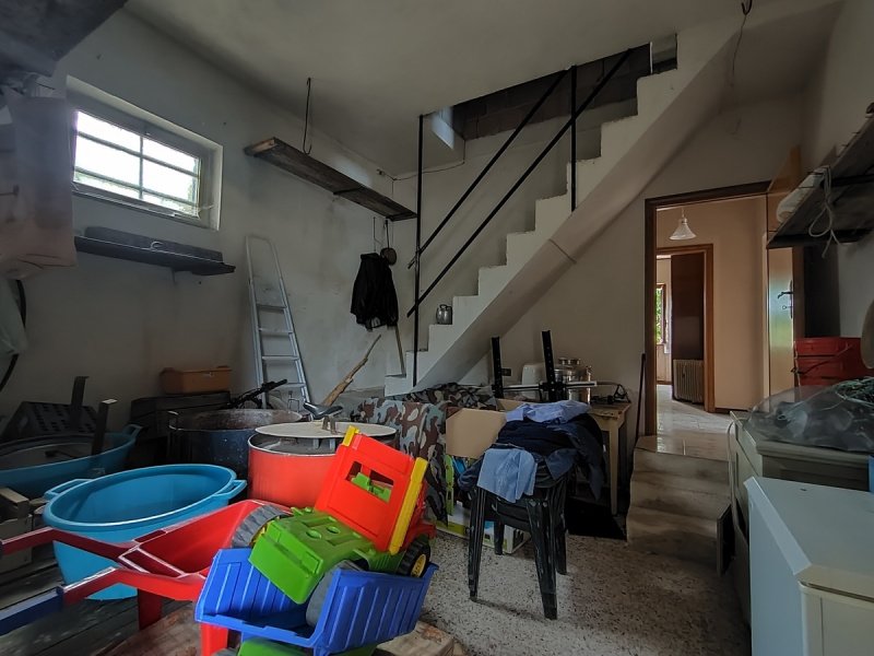 Hus på landet i Pizzoli