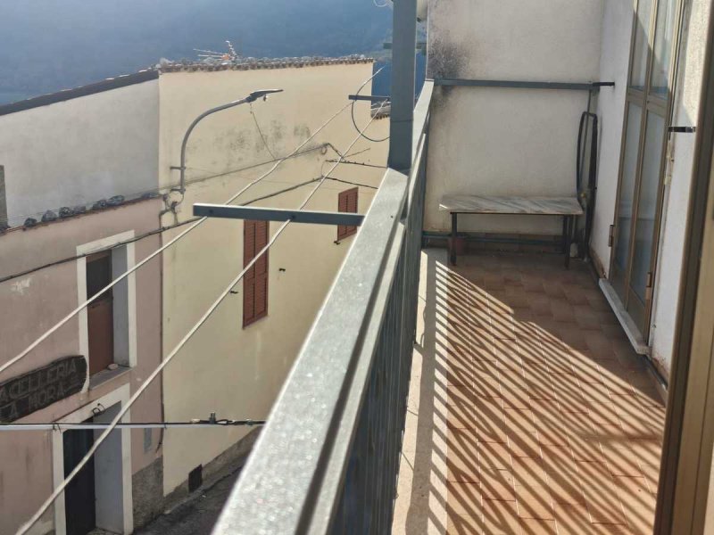 Semi-detached house in Castelvecchio Calvisio