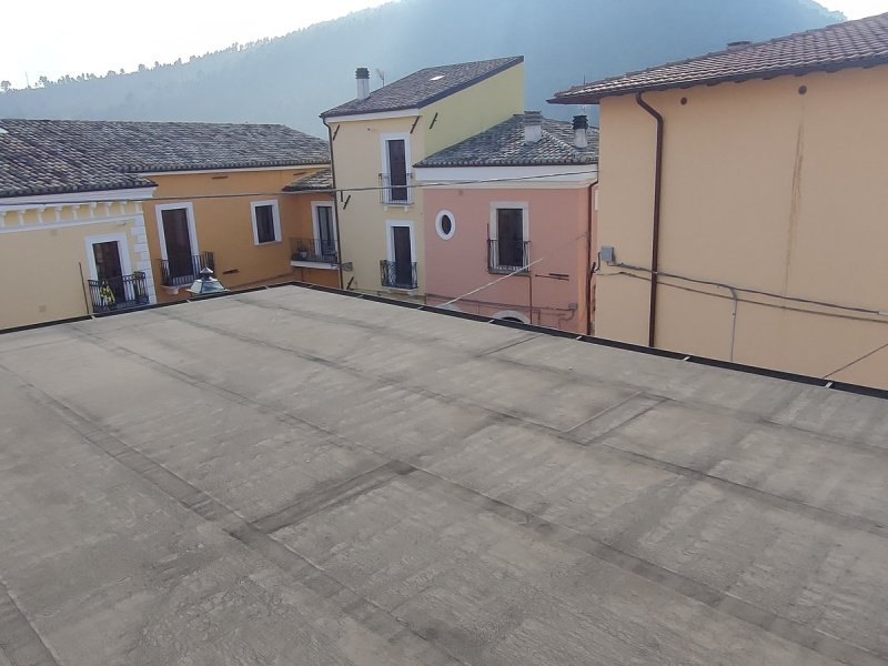 Palais à Bussi sul Tirino